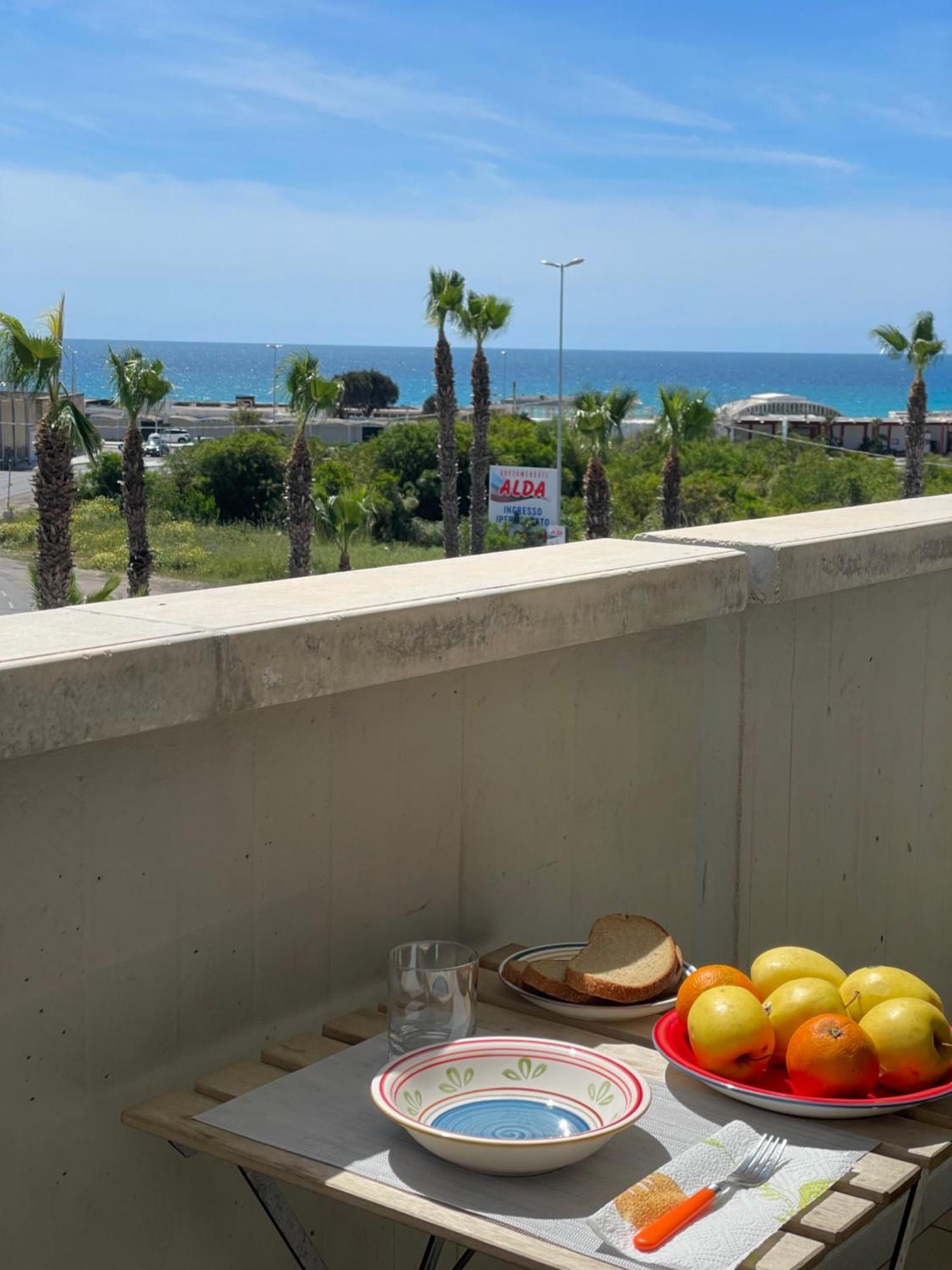 House Nereide, Lovely Apartment Sea View 加利波利 外观 照片